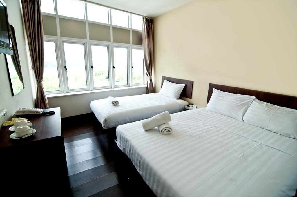 101 Lake View Hotel Puchong Eksteriør billede
